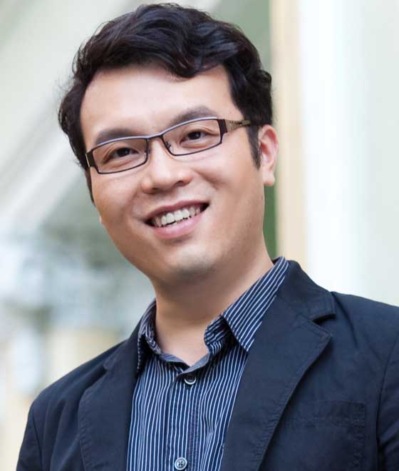陈建功：扎根绿城的文学行者